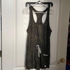 Vuori Clementine Romper Jumpsuit Shorts small